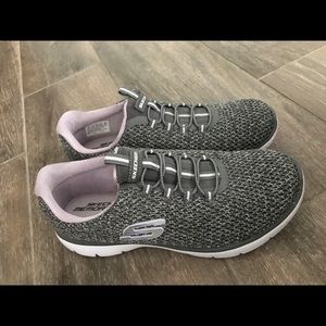 Skechers women’s sneakers